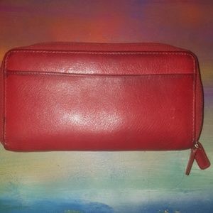 Leather wallet 🎈
